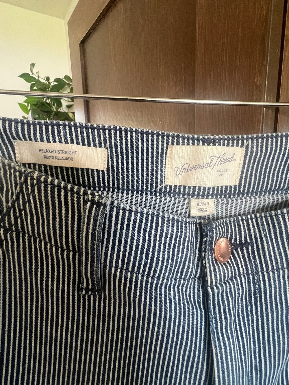 Universal Thread Navy and White Striped Relaxed Straight Pants